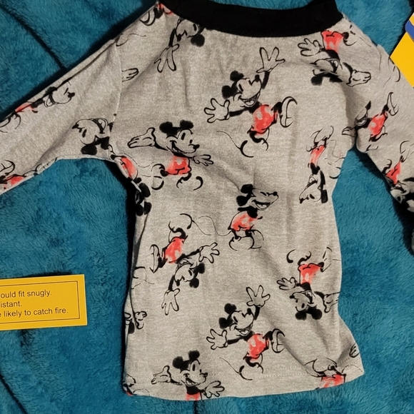 Pj Set Disney Mickey Mouse 12 months 4 Piece Unisex Boys New NWT - Picture 10 of 16